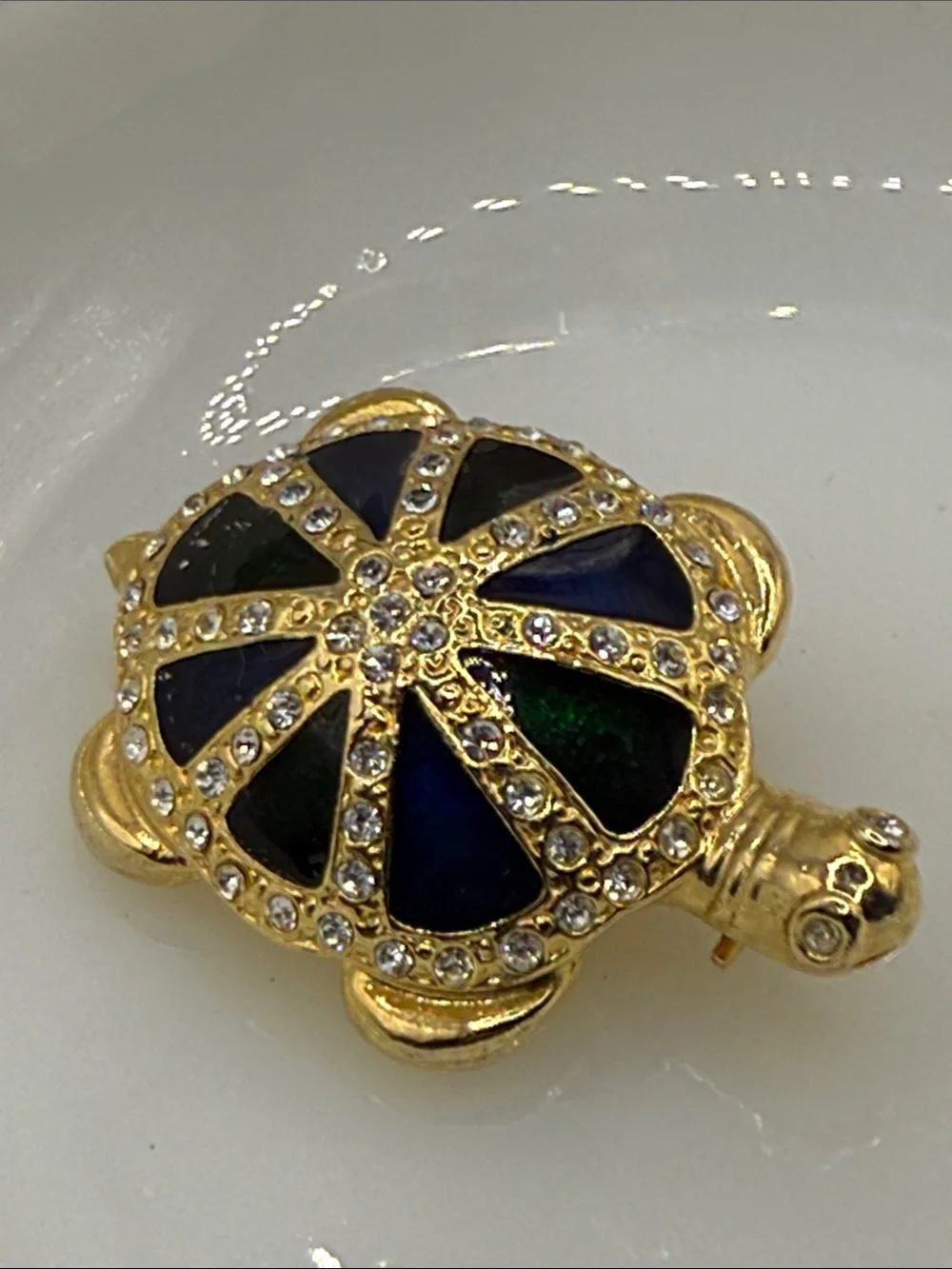 Vintage Gold-Tone Turtle Brooch Blue Green Enamel Clear Crystals high end look